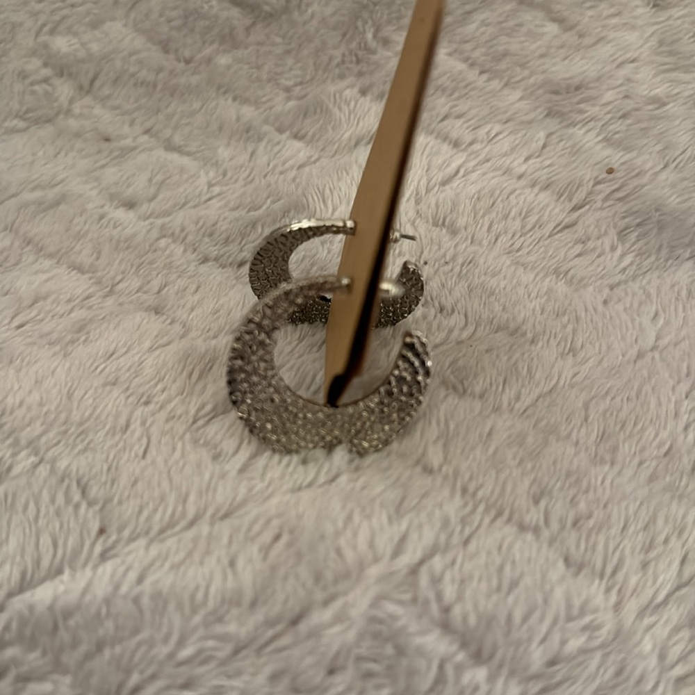 Silver hoops - Picture 2 of 4